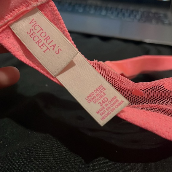 FINAL OFFER WILL DONATE SOON vs lined demi bra 34D - Picture 3 of 3